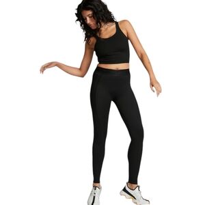 PINK M Ultimate High Waisted Leggings